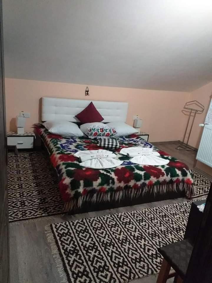 Casa Alina Breb Guest House ภายนอก รูปภาพ